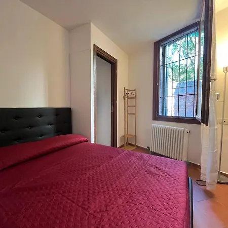 Ca'dei Nonni Canal View Apartament *
